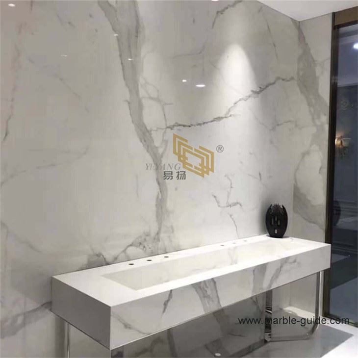 Ý tưởng phòng tắm bằng đá cẩm thạch Calacatta